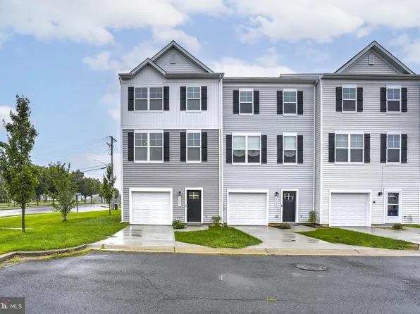 22501 E Maxine Way, Great Mills, MD 20634