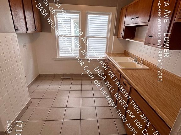 5th image of 97 Henrietta Ave