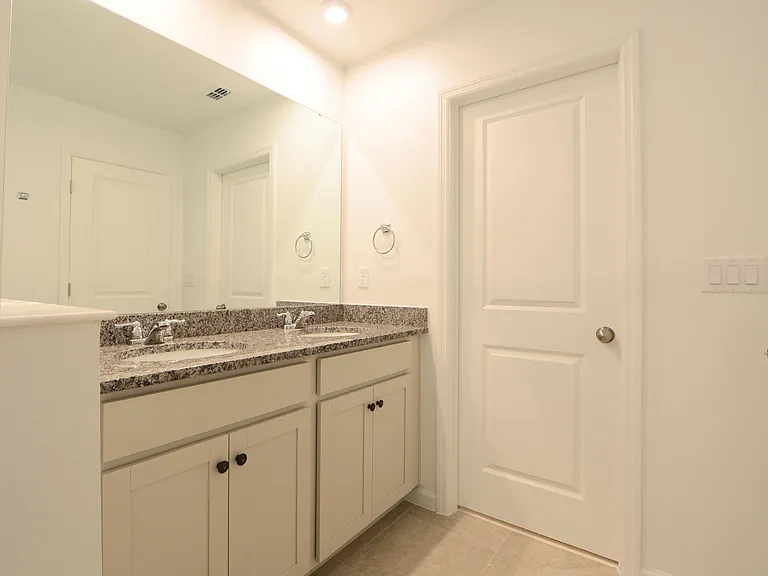 1180 Lakeshore Breeze Pl — Photo 13