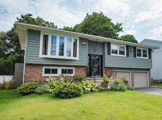 38 E 21st St, Huntington Station, NY 11746