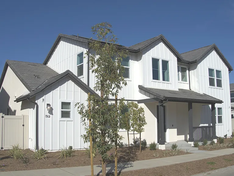 512 San Lorenzo Rd — Photo 2