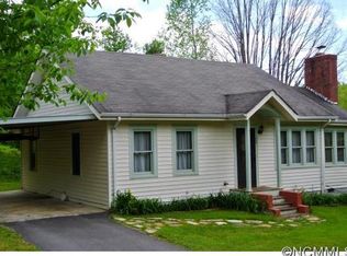 72 Forest Hill Dr, Spruce Pine, NC 28777