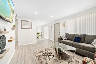Gaston Uptown Apt - 120 — Photo 3