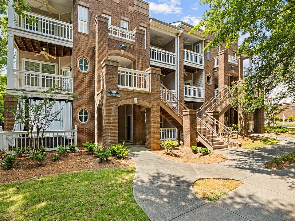1st image of 1752 Pryor Rd SW #309