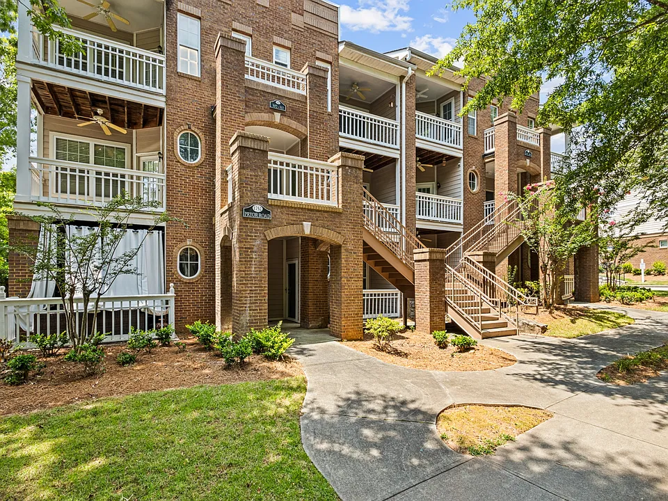 1752 Pryor Rd SW #309