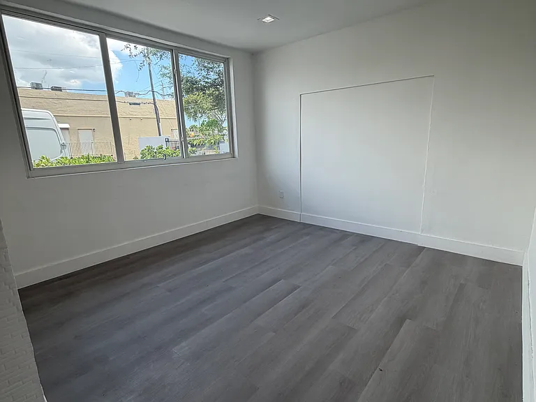 1968 NW 24th Ave #2/1-B — Photo 7