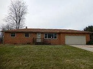 2506 Woodview Rd photo 1