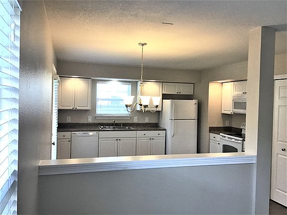 4th image of 10375 Carrington Way
