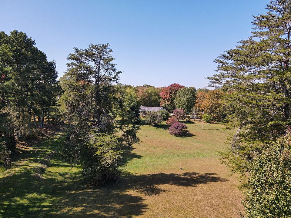 1st image of 1011 Clarence Binkley Rd