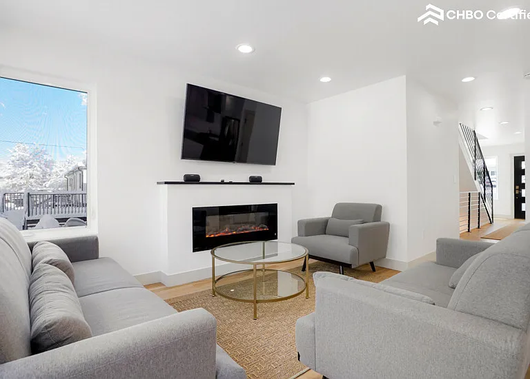 6083 S Sycamore St — Photo 9