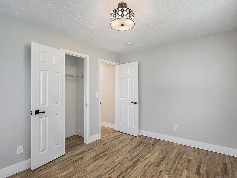 2416 Texel Dr N #3 — Photo 7