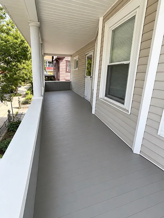 3 bed, 1350 sqft, $2,200 — Photo 4