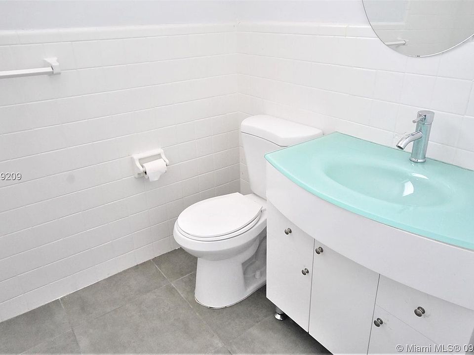 1st image of 2101 Normandy Dr APT 103