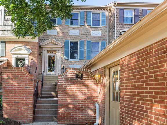 2nd image of 502 Council Ct NE