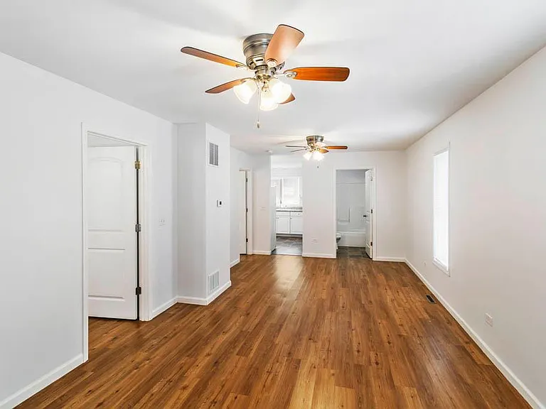 2203 Ottawa Ave — Photo 6