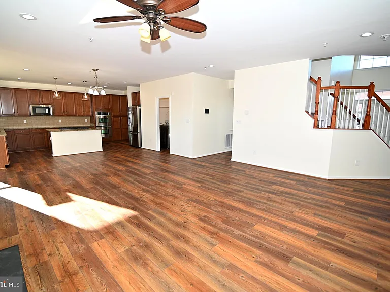7001 Chaptico Ct — Photo 34