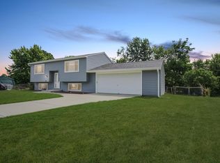 523 Eastwood Dr, Lowell, IN 46356