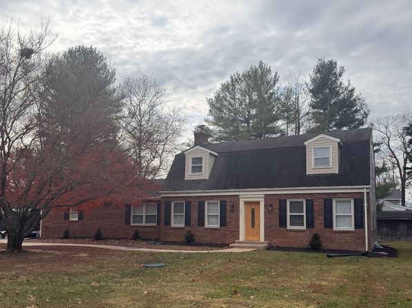 6804 Santa Maria Ave