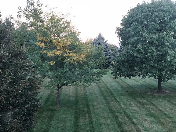 2nd image of 18N365 Carriage Way Ln