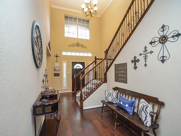 3rd image of 2618 Falling Forest Ct