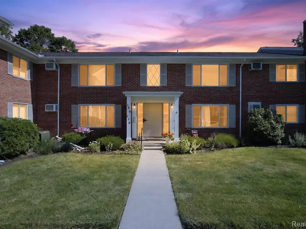24111 Meridian Rd APT 116, Grosse Ile, MI 48138