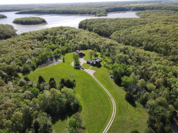 22976 Joanna Dr, Perry, MO 63462