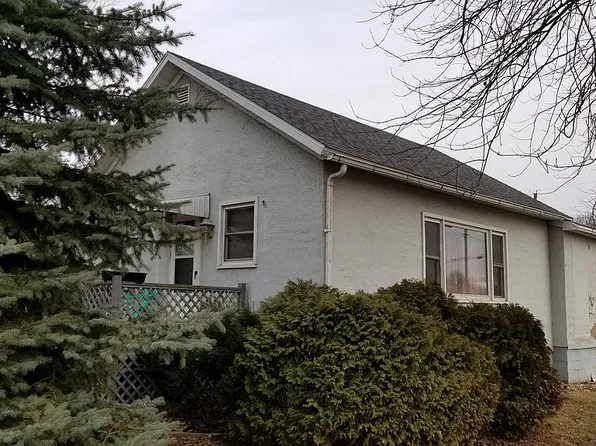 101 E 3rd St, Spring Valley, IL 61362