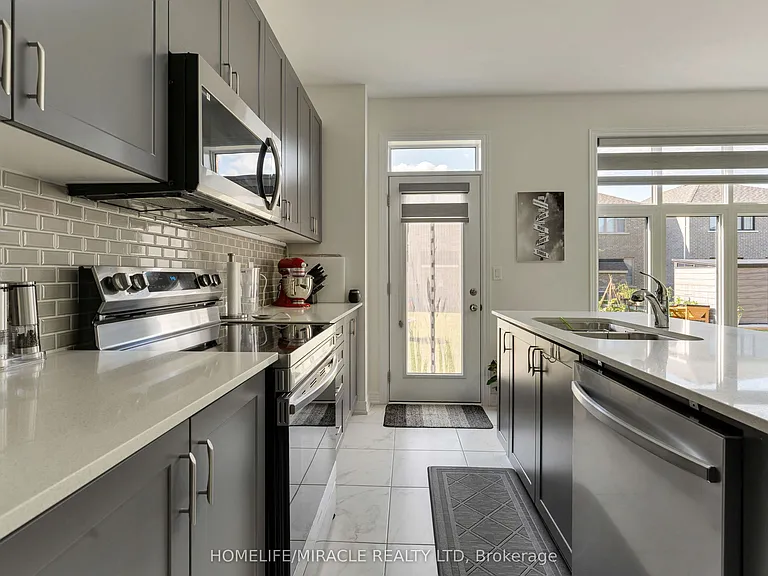 1429 Davis Loop — Photo 13