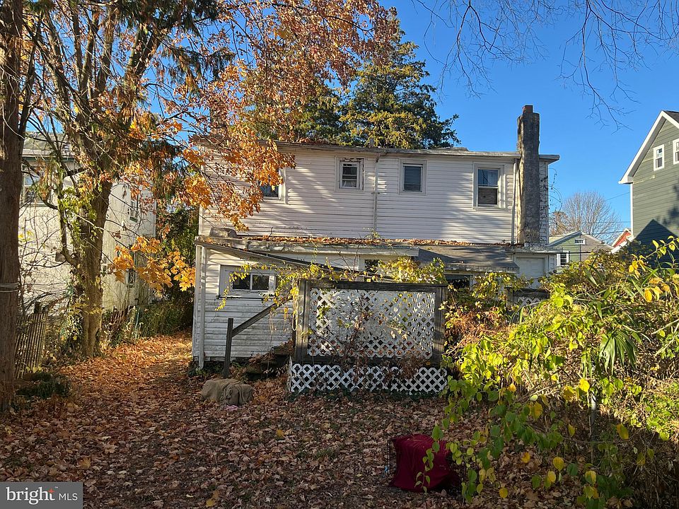 2nd image of 703 Preston Ave