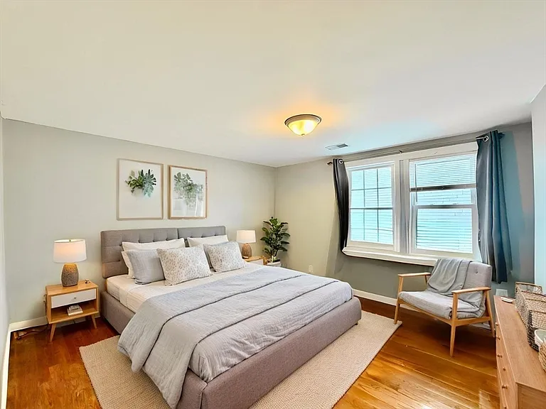 307 Washington St #2 — Photo 5