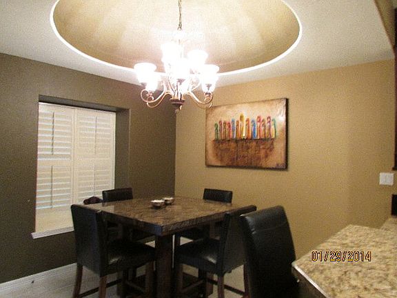5th image of 1108 W Daffodil Ave
