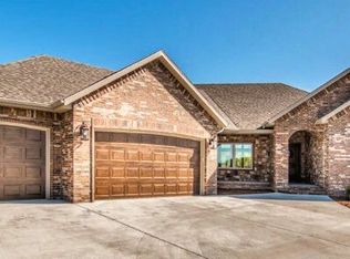 102 Ridgerock Ct, Ozark, MO 65721