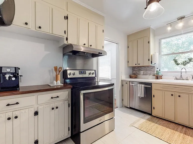 506 Highcrest Dr — Photo 6