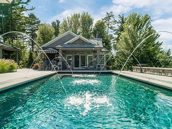 5th image of 3686 Woodland Dr