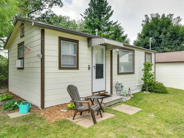 201 Gasoline Aly, Houghton Lake, MI 48629