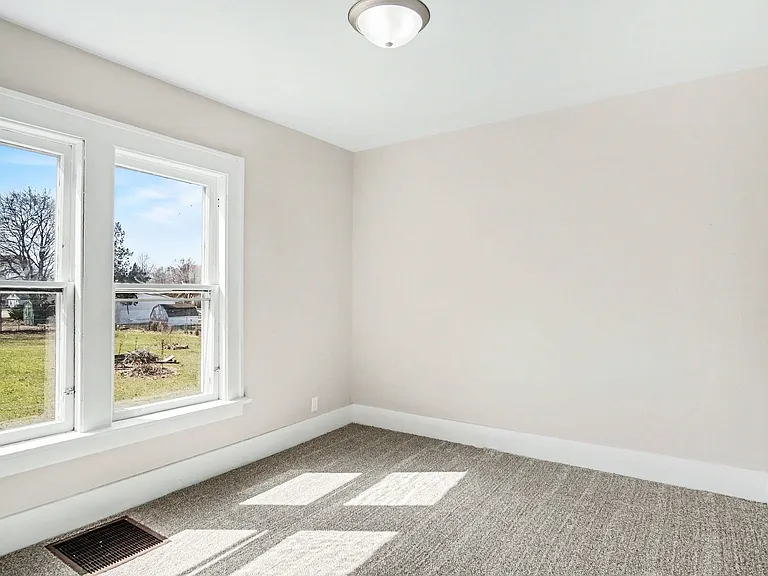 917 James St #1 — Photo 5
