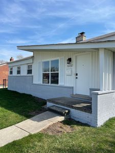 5216 Lyons Cir S, Warren, MI, 48092