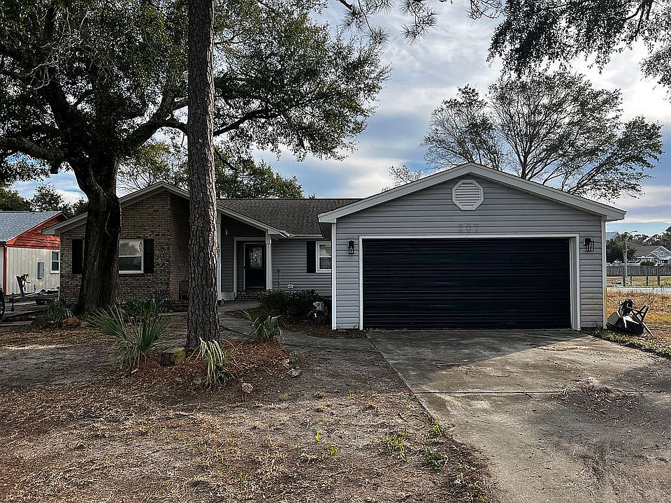 2nd image of 207 Peninsula Dr