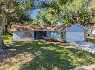 8649 Wind Mill Dr, New Port Richey, FL 34655
