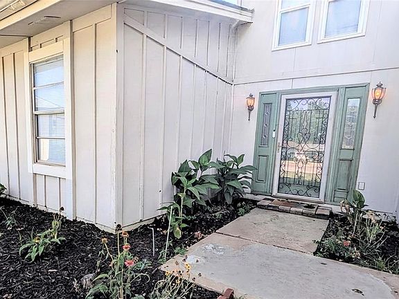 2nd image of 308 Ranch Cir