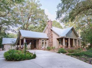 210 Pier Ave, Fairhope, AL 36532