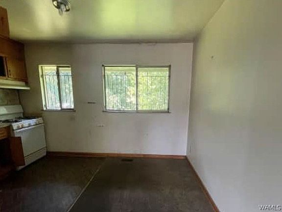 5th image of 2418 Golden Pines Ln SW