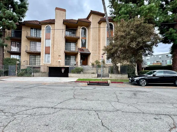 18600 Clark St Unit 306, Tarzana, CA 91356