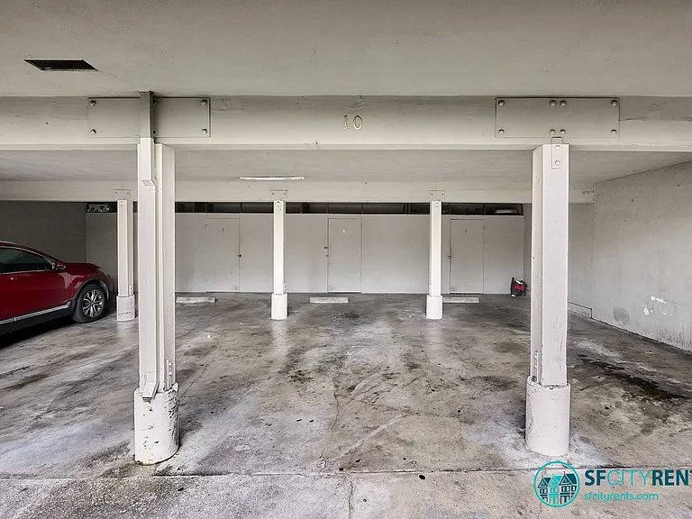 1540 Hudson St #203 — Photo 20