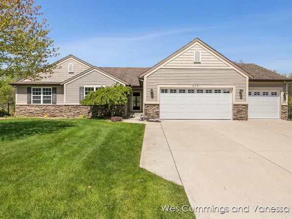 2091 Hollyhock Dr NE, Belmont, MI 49306