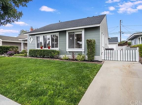 2nd image of 3239 Knoxville Ave