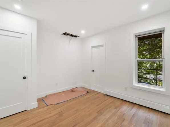 232 Van Horne Street image 4 of 20