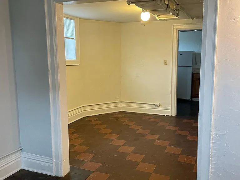 4762 2nd Ave #B2 — Photo 4