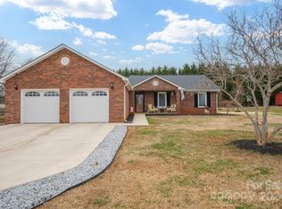 1030 Highland Creek Dr, Salisbury, NC 28147