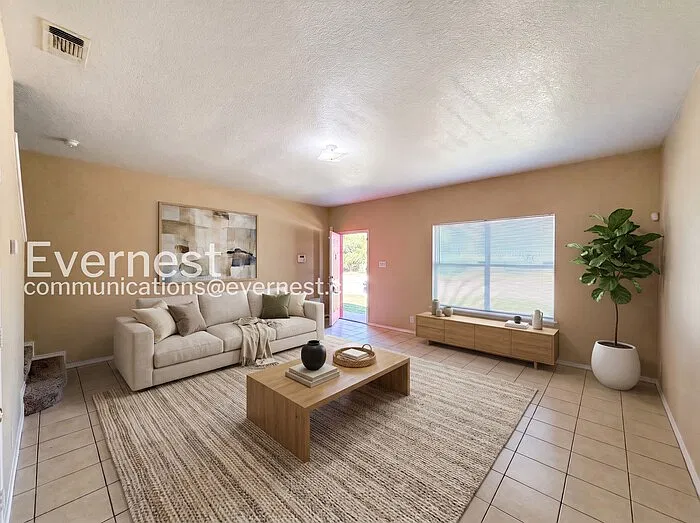 2 bed, 2.5 bath, 1307 sqft, $1,075 — Photo 2